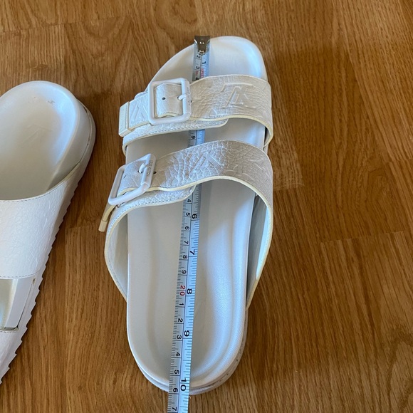 Louis Vuitton Mirabeau line slide sandals - Picture 5 of 17